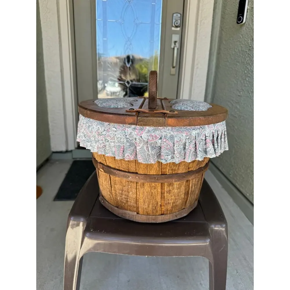 vintage crate bucket basket featuring heart-shaped handle split lid floral